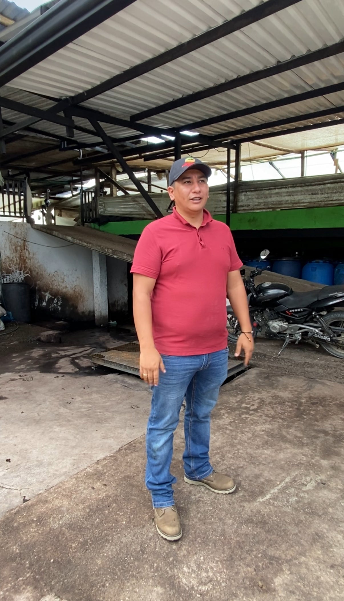 COLOMBIA, Rodrigo Sanchez, Finca Monteblanco, Pitalito, Huila